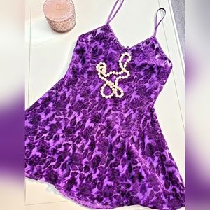 VINTAGE || 80s/90s Frederick's of Hollywood || Purple Velvet Burnout Chemise